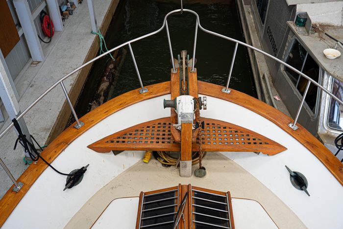 1978 CHB Trawler 34' Photo 6 of 35