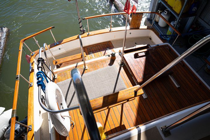 1978 CHB Trawler 34' Photo 9 of 35