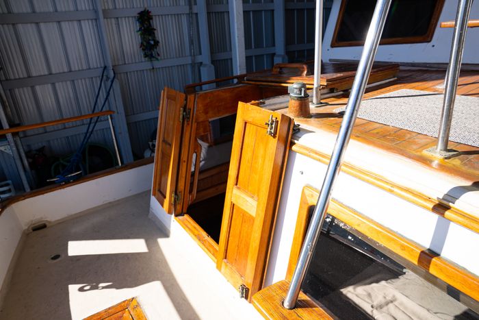 1978 CHB Trawler 34' Photo 11 of 35