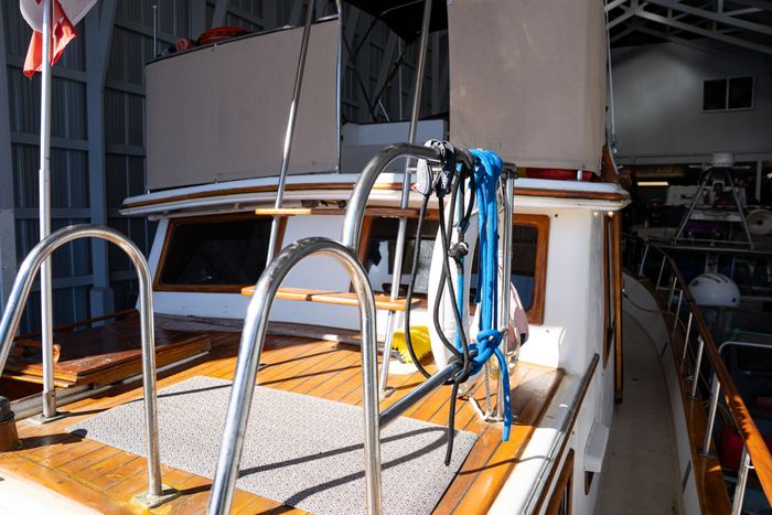 1978 CHB Trawler 34' Photo 10 of 35