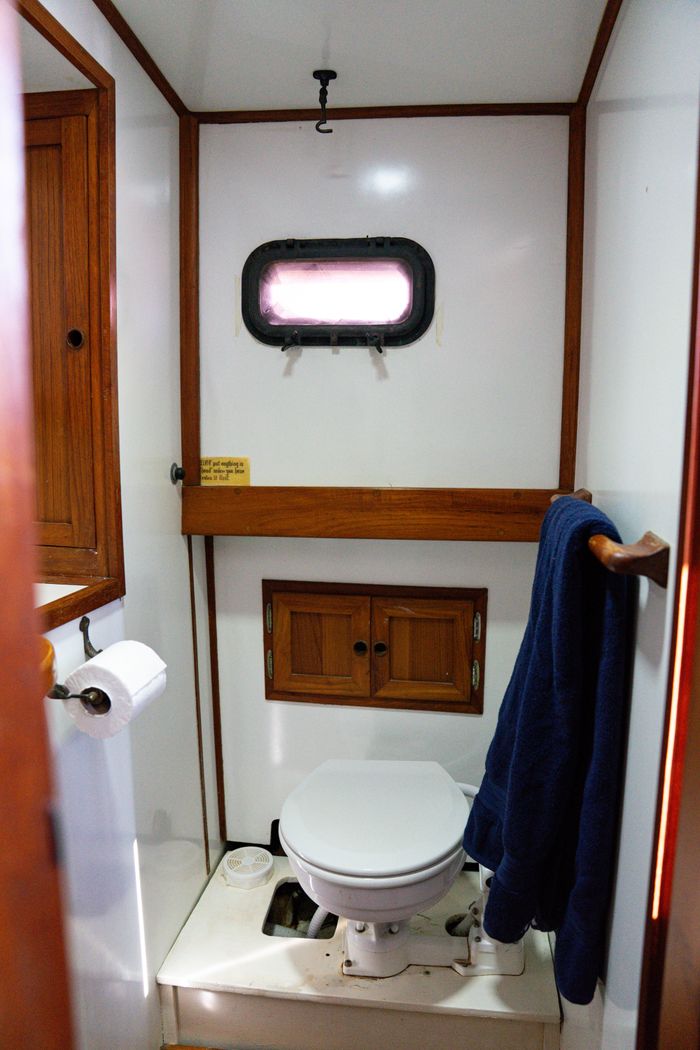 1978 CHB Trawler 34' Photo 31 of 35