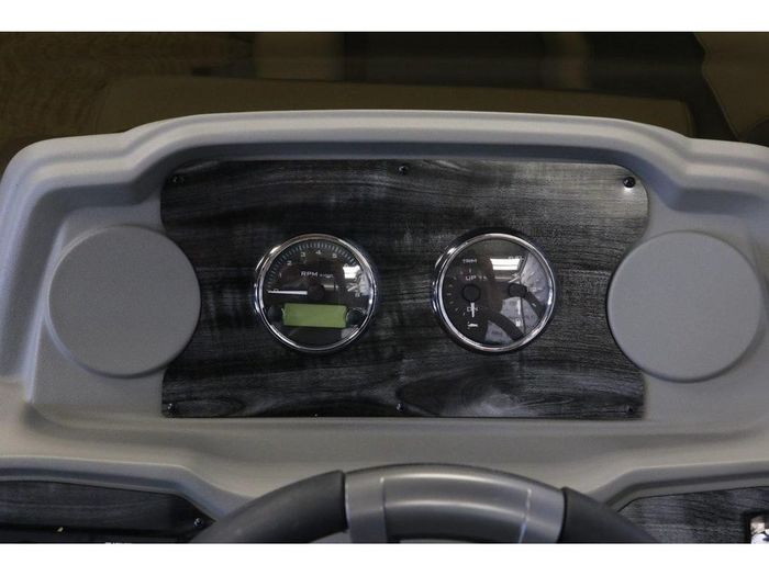 2025 Avalon VENTURE 2385 ELW 3 QUILLES + MERCURY 150 HP Photo 13 sur 18