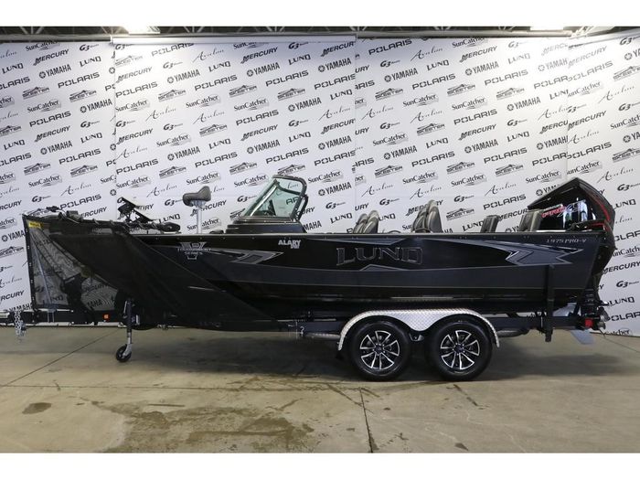 2026 Lund 1975 Pro-V Sport + MERCURY 225 HP & remorque Photo 2 sur 30
