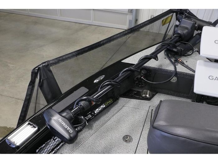 2026 Lund 1975 Pro-V Sport + MERCURY 225 HP & remorque Photo 10 sur 30