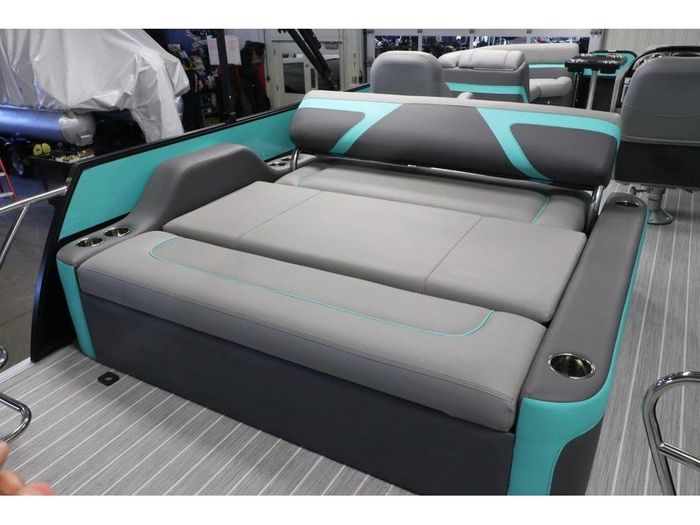 2023 Trifecta 24 UL CS + YAMAHA 150 HP Photo 11 sur 23