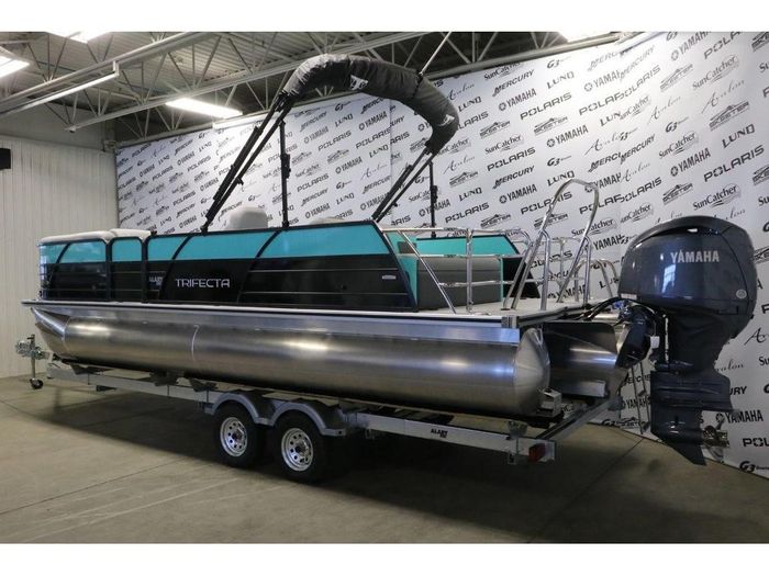 2023 Trifecta 24 UL CS + YAMAHA 150 HP Photo 4 sur 23