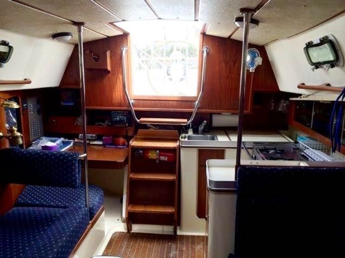 1984 CS Yachts 33 Photo 10 of 13