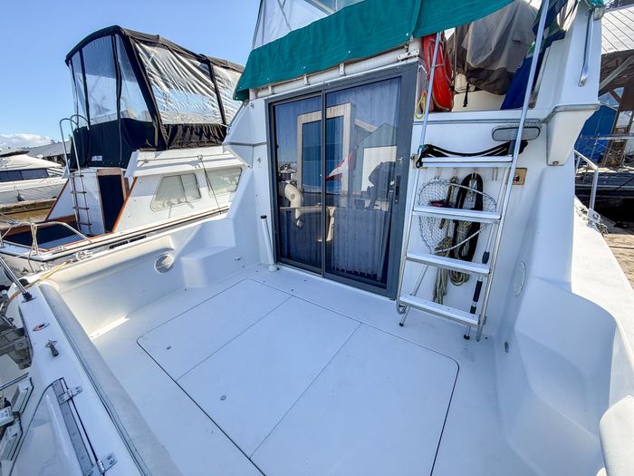 1994 Carver 320 Voyager Photo 19 sur 29