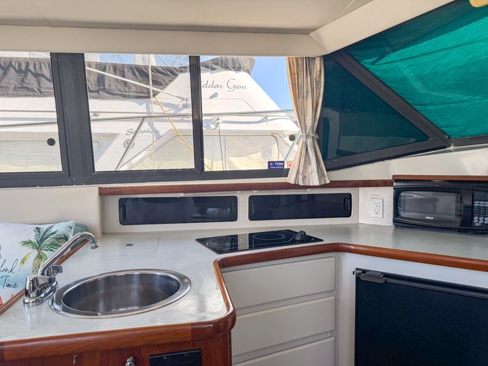 1994 Carver 320 Voyager Photo 25 sur 29