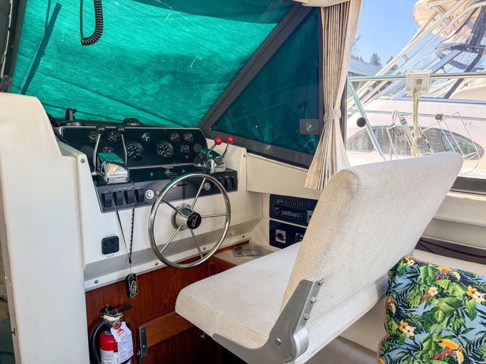 1994 Carver 320 Voyager Photo 26 sur 29