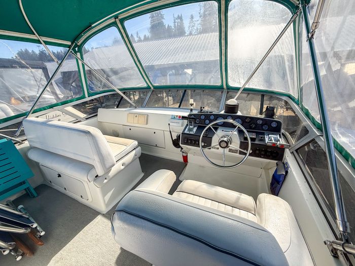 1994 Carver 320 Voyager Photo 15 sur 29