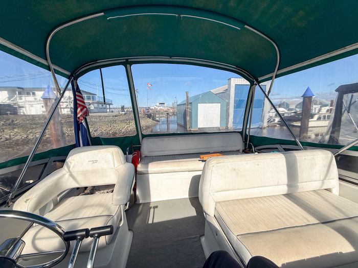1994 Carver 320 Voyager Photo 17 sur 29
