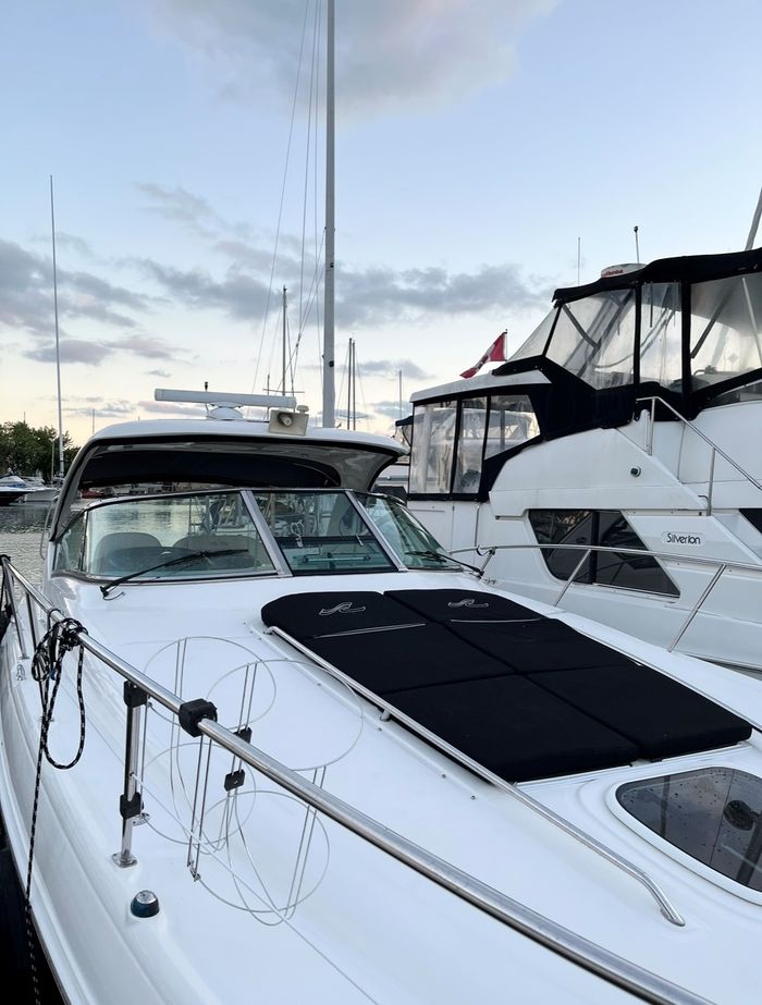 2012 Sea Ray 390 Photo 9 of 42