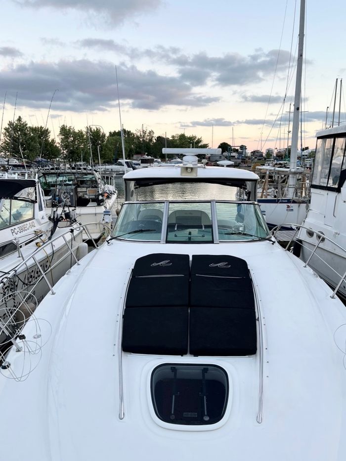 2012 Sea Ray 390 Photo 10 of 42