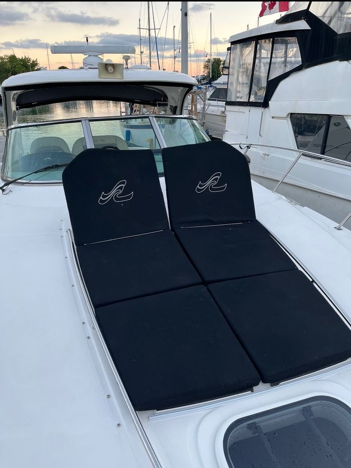 2012 Sea Ray 390 Photo 11 of 42
