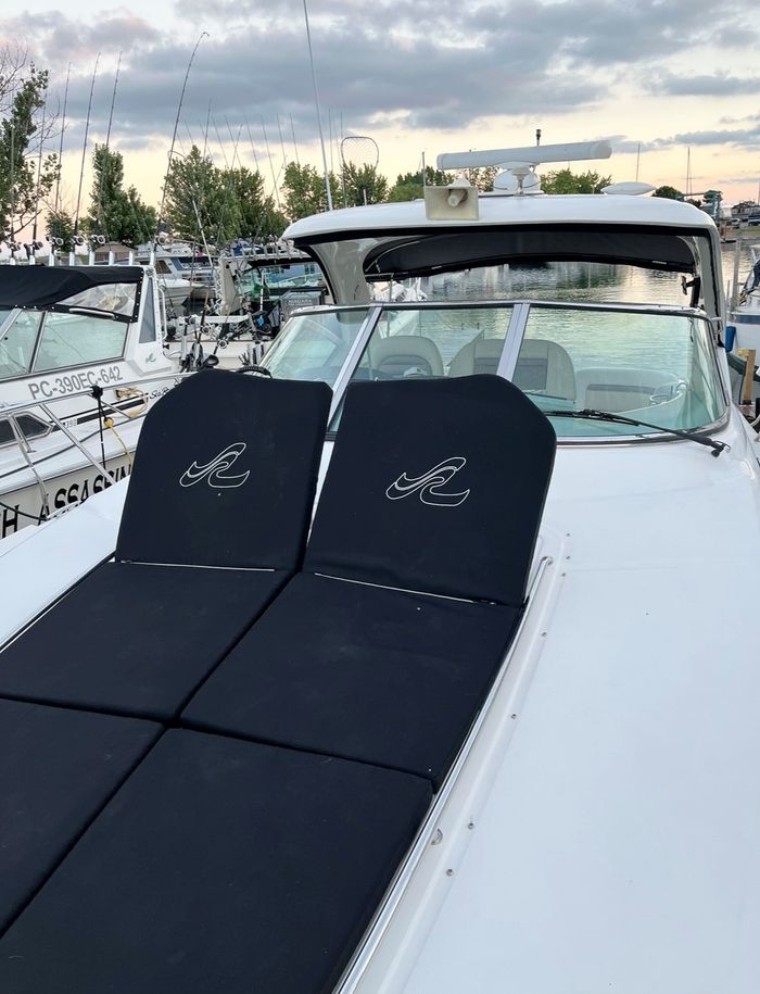 2012 Sea Ray 390 Photo 12 of 42