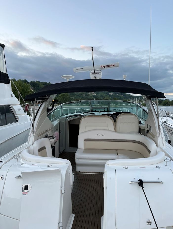 2012 Sea Ray 390 Photo 14 of 42