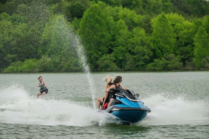 2026 Yamaha FX Cruiser SVHO Lagoon Blue Photo 12 of 12