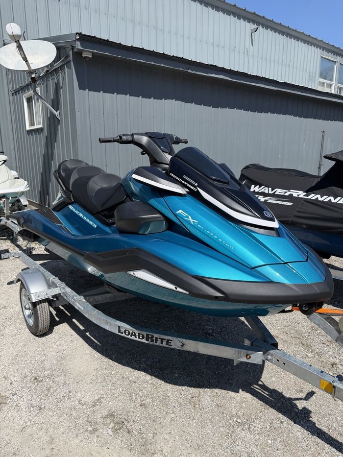 2026 Yamaha FX Cruiser SVHO Lagoon Blue Photo 2 of 12