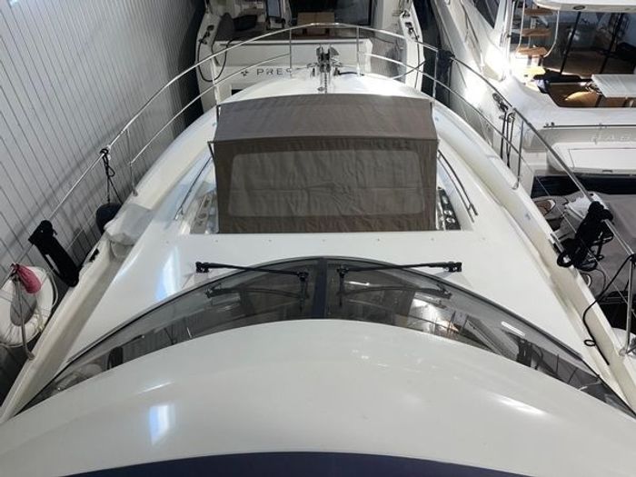 2017 Prestige Yacht 560 Fly Sedan Cruiser Photo 11 of 24