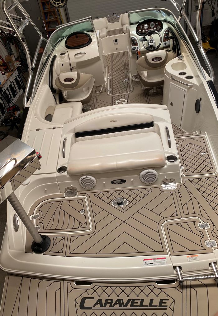 2009 Caravelle H240 Crossover Photo 2 of 14