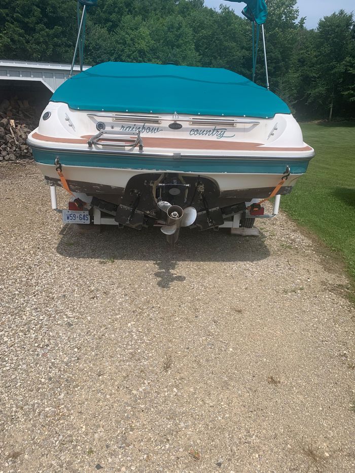1995 Rinker Captiva 232 Photo 2 of 8