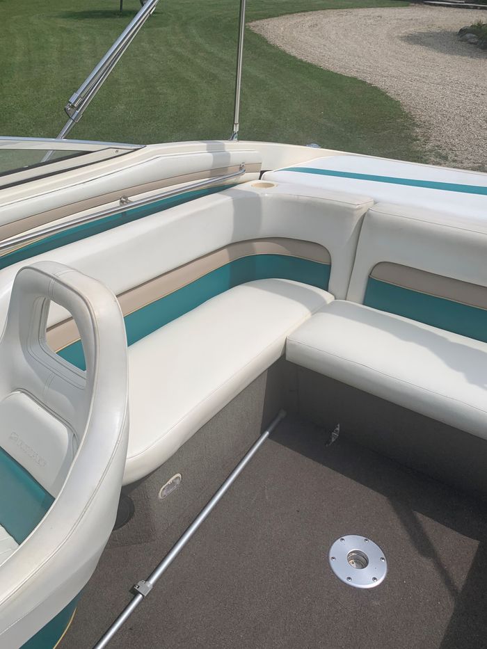1995 Rinker Captiva 232 Photo 5 of 8