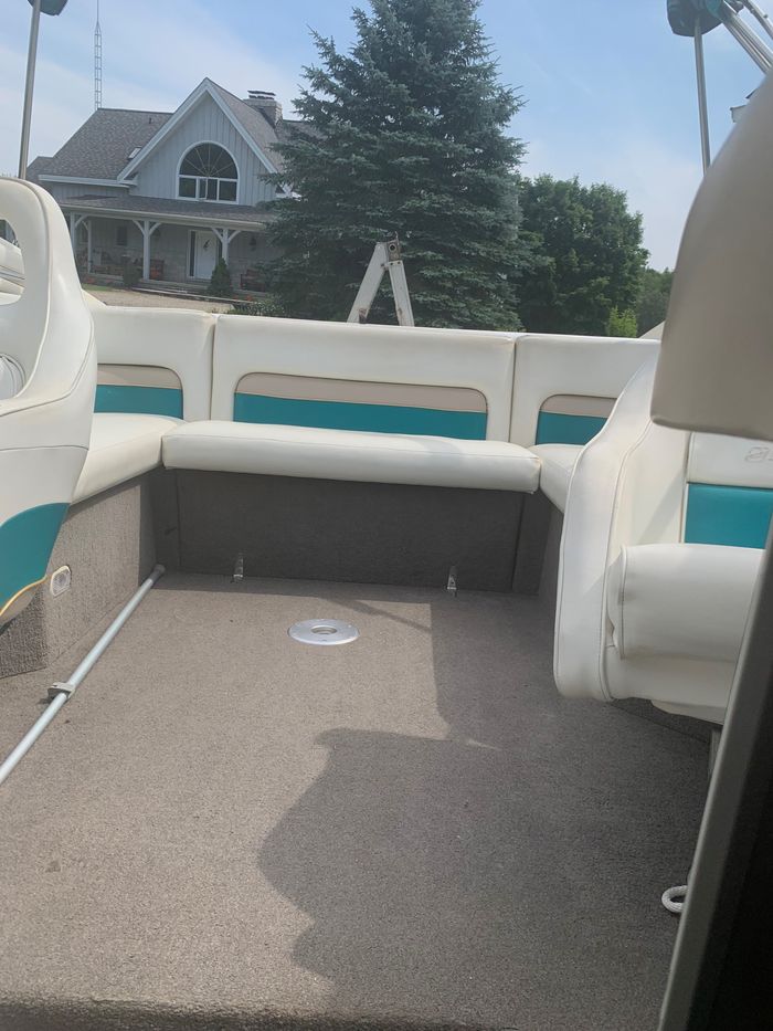 1995 Rinker Captiva 232 Photo 7 of 8