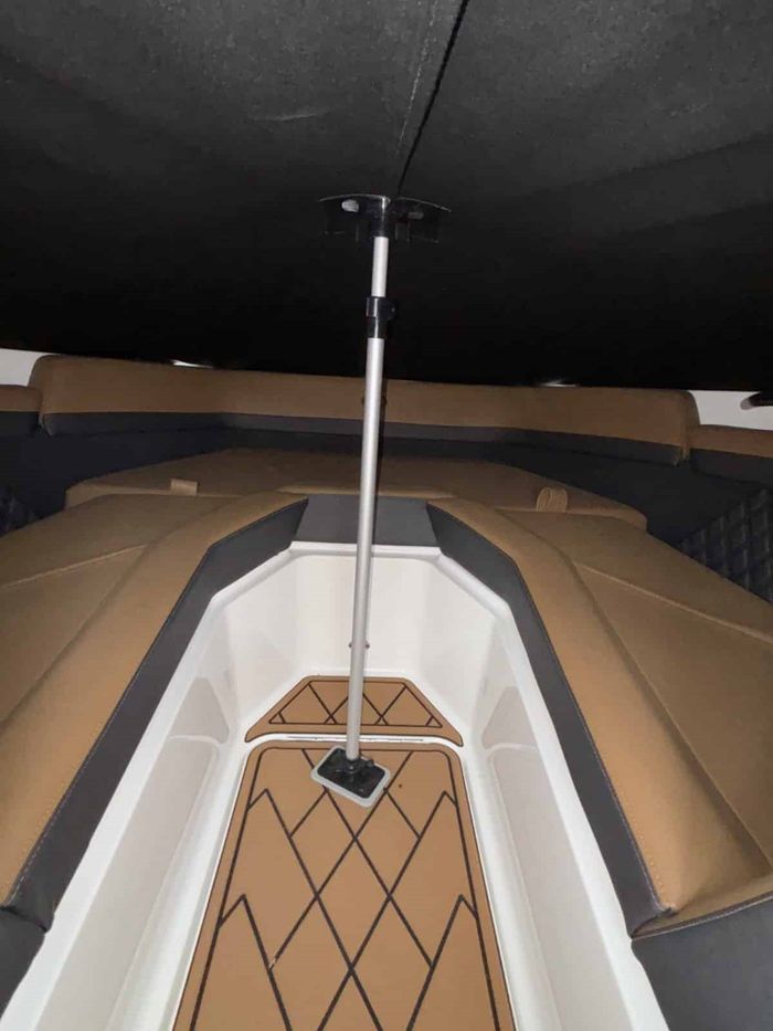 COBALT R4 OUTBOARD 2023 Used Boat for Sale in Saint-Paul-de-l'Île-aux ...