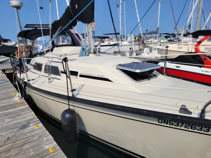 1987 Mirage 32 Sloop Photo 4 of 14