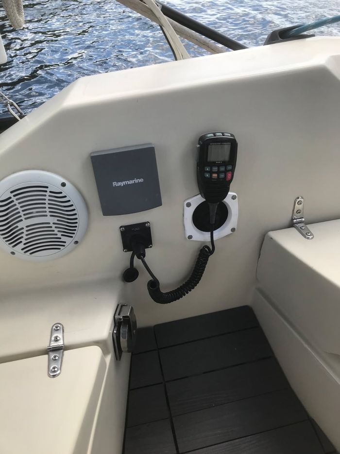 1987 Mirage 32 Sloop Photo 6 of 14