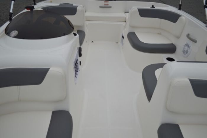 2026 Bayliner E16LE 75ELPT 4S EFI EDI.LIMITE Photo 7 of 15
