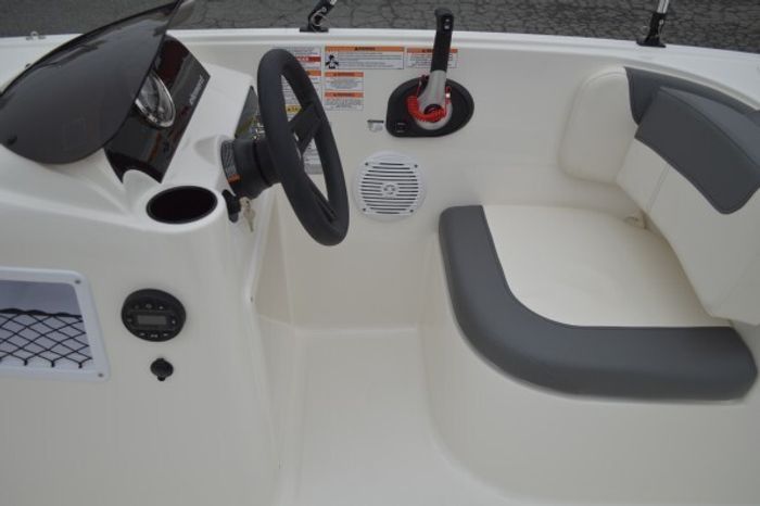 2026 Bayliner E16LE 75ELPT 4S EFI EDI.LIMITE Photo 4 of 15