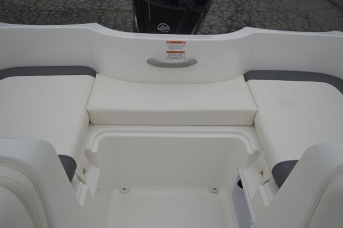 2026 Bayliner E16LE 75ELPT 4S EFI EDI.LIMITE Photo 2 of 15