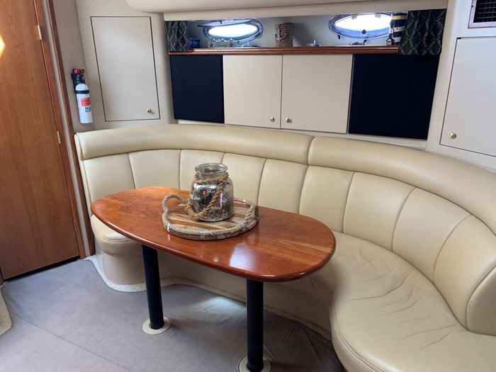 2001 Cruisers Yachts 3870 express cruiser Photo 7 of 22