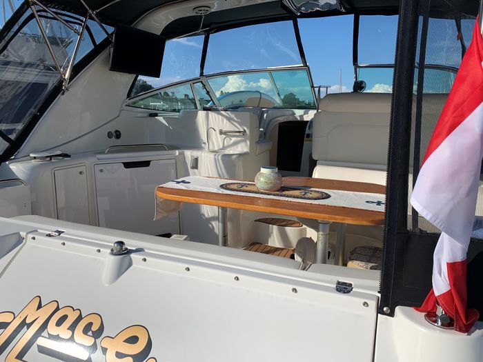 2001 Cruisers Yachts 3870 express cruiser Photo 18 of 22