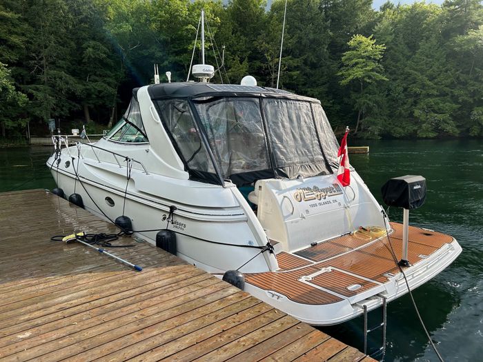 2001 Cruisers Yachts 3870 express cruiser Photo 22 of 22
