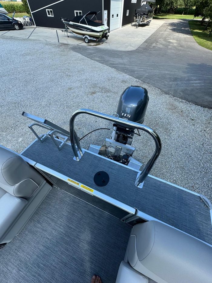 2025 Godfrey Pontoons Pontoons 2286 SBX Photo 7 of 7