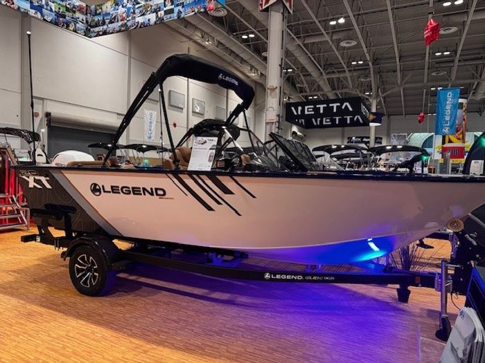 Legend 20 XT Sport 2026 New Boat for Sale in Innisfil, Ontario ...
