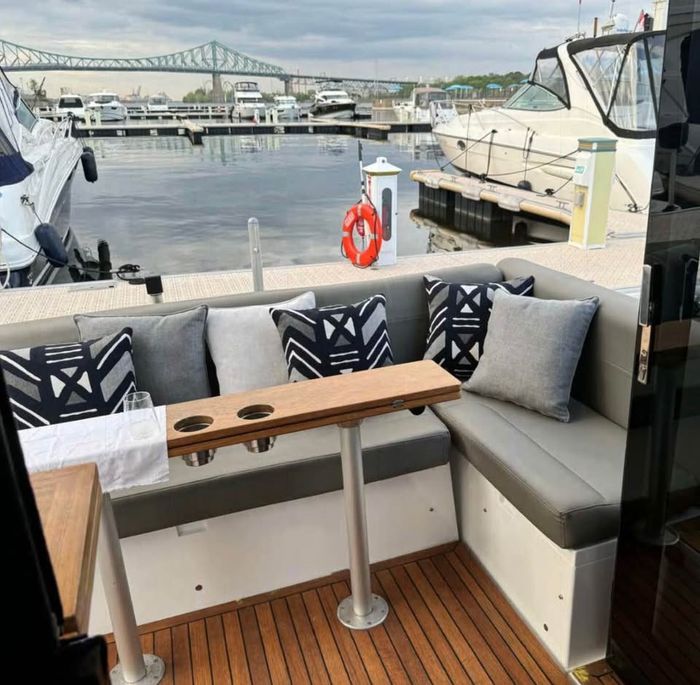 2018 Sealine C330 Photo 8 sur 14