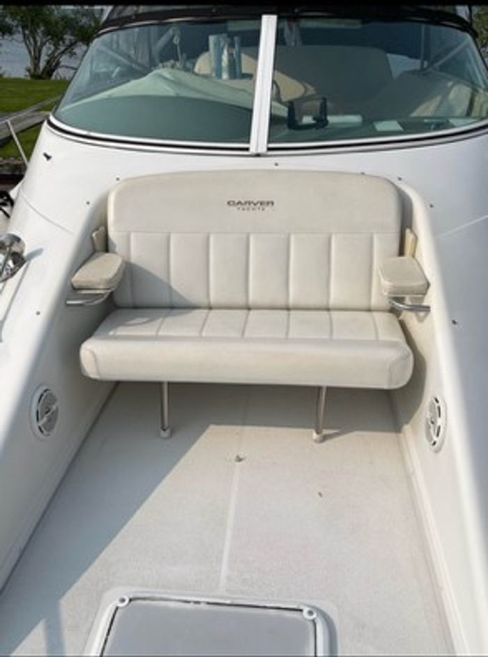 1998 Carver 350 Mariner Photo 7 of 25