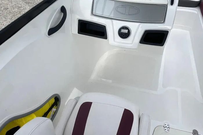 2017 Tahoe 450TF Photo 9 sur 14