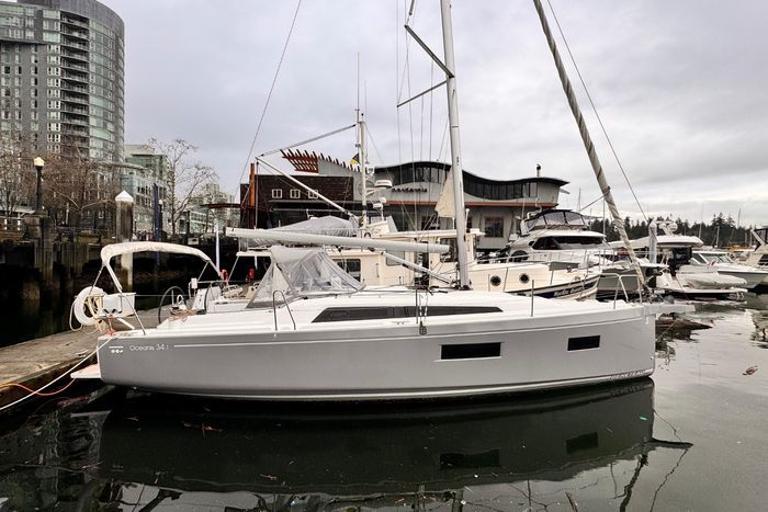 2023 Beneteau Oceanis 34.1 Photo 1 sur 27
