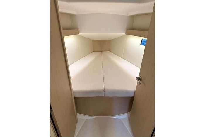 2023 Beneteau Oceanis 34.1 Photo 4 sur 27