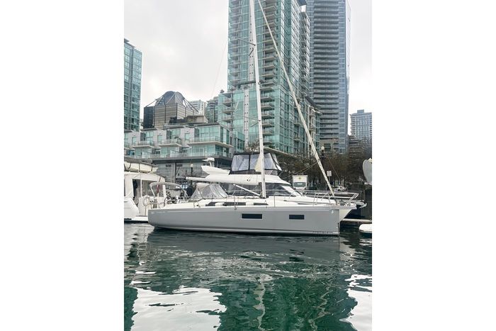 2023 Beneteau Oceanis 34.1 Photo 5 sur 27