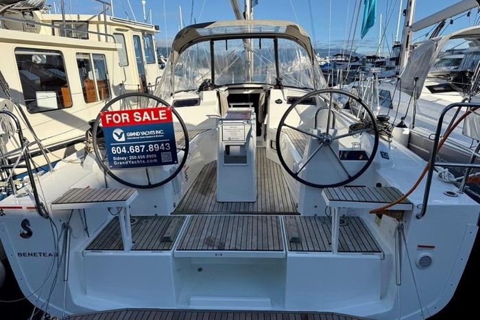 2023 Beneteau Oceanis 34.1 Photo 6 sur 27