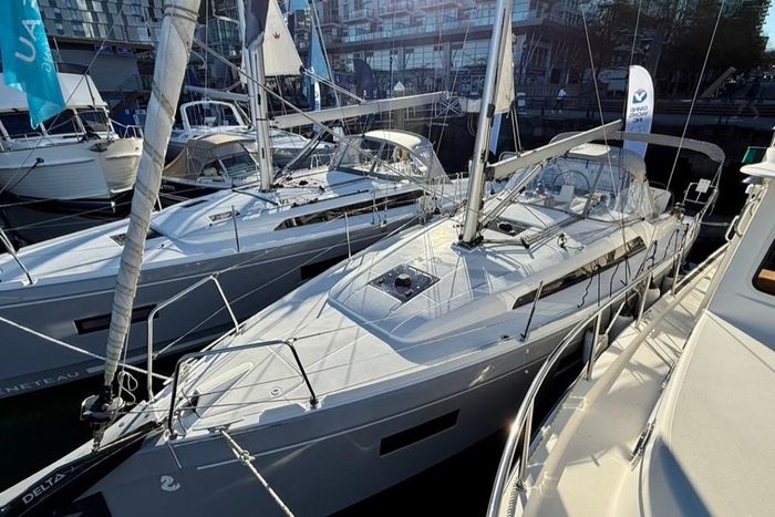 2023 Beneteau Oceanis 34.1 Photo 8 sur 27