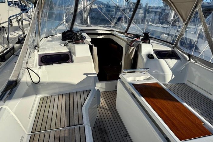 2023 Beneteau Oceanis 34.1 Photo 10 sur 27