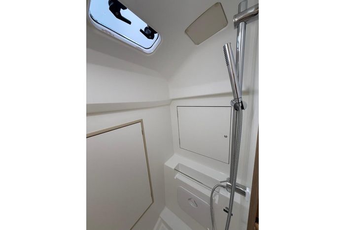 2023 Beneteau Oceanis 34.1 Photo 24 sur 27