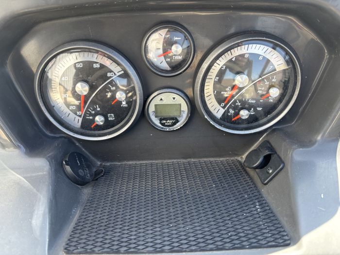 2018 Bayliner VR5 Photo 9 of 33